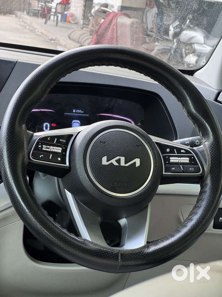 Kia Carens 1.4 Prestige Plus Turbo 7 Str, 2022, Petrol