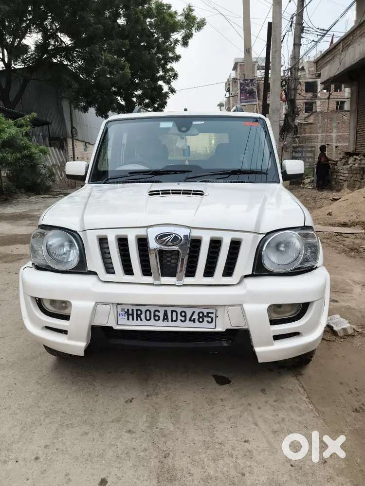 Mahindra Scorpio Vlx 2014