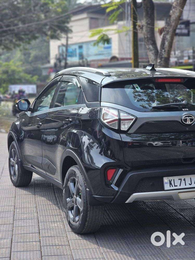 Tata Nexon 1.2 Revotron Xza Plus (o) Amt, 2021, Petrol