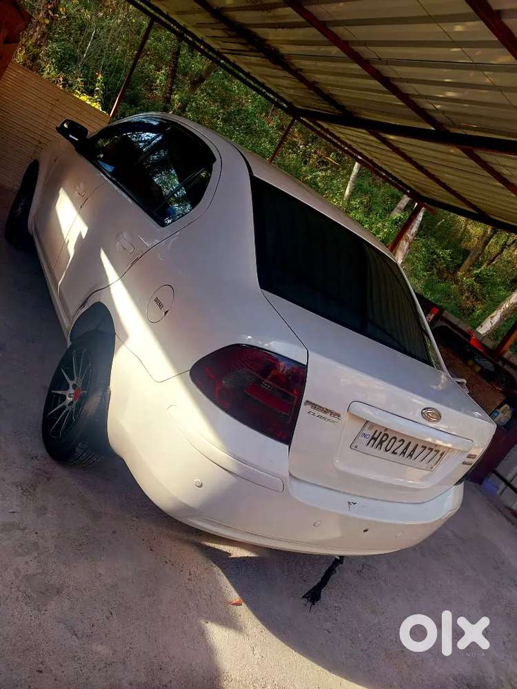 Ford Fiesta Classic 2012 Diesel 150000 Km Driven