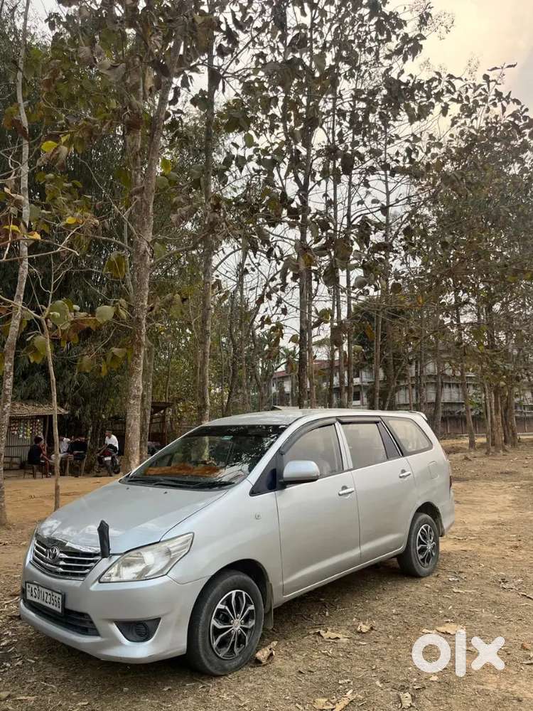 Toyota Innova 2012 Diesel Well Maintained