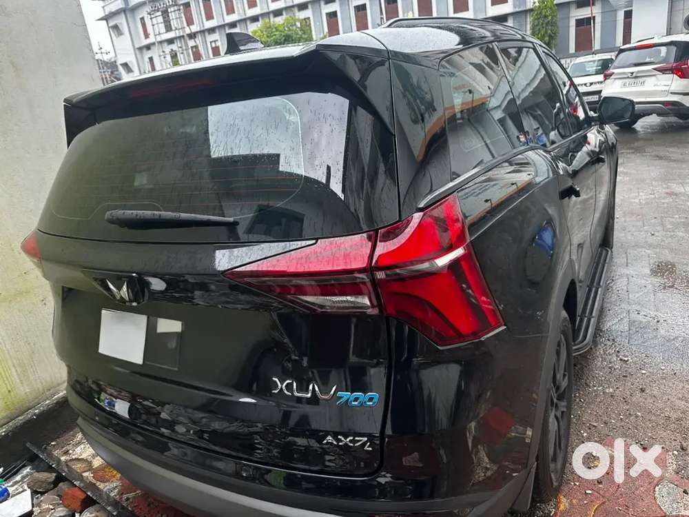 Mahindra Xuv700 Ax7 L  Diesel 2024- Black Edition