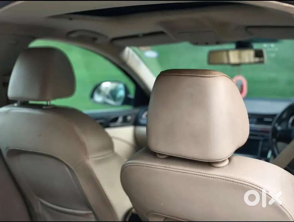 Skoda Superb Elegance 2011 Diesel Automatic