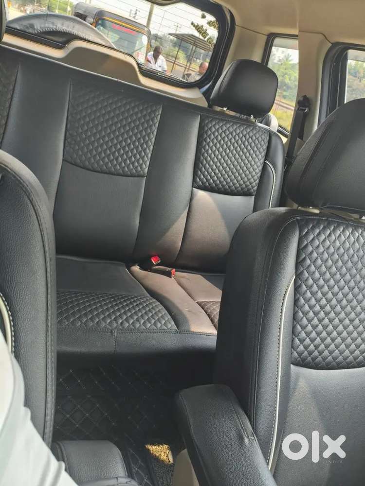 Mahindra Tuv 300 2017