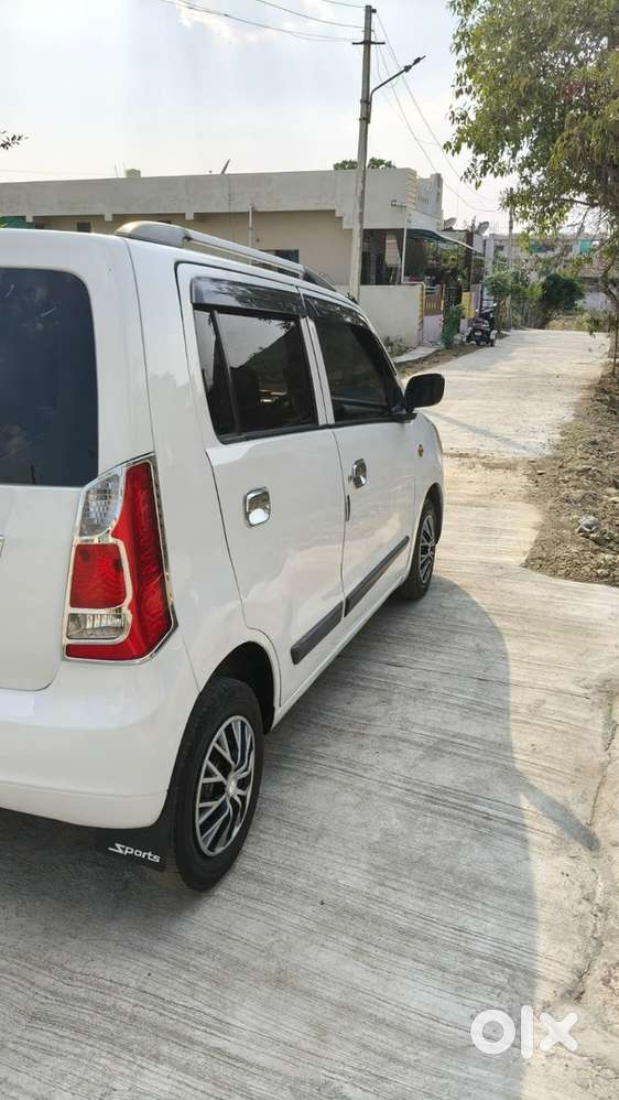 Maruti Suzuki Wagon R 2017 Petrol Well Maintained