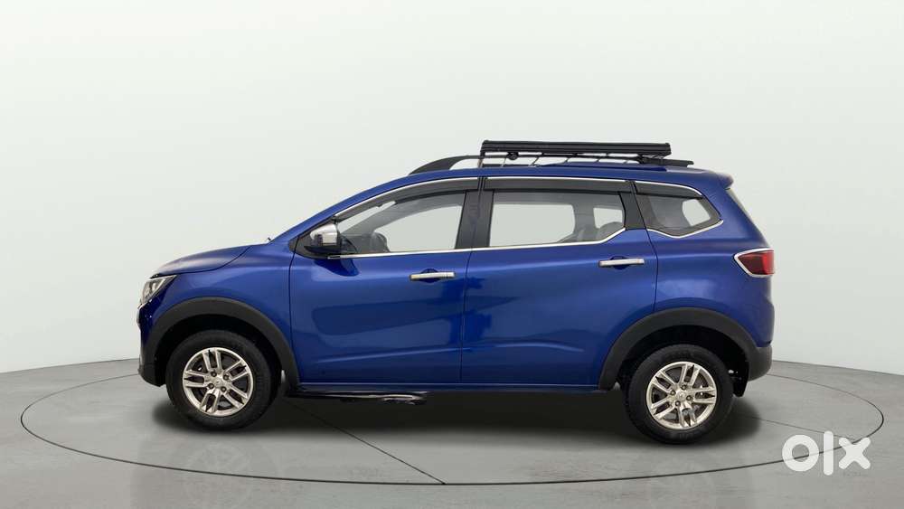 Renault Triber Rxt, 2023, Petrol