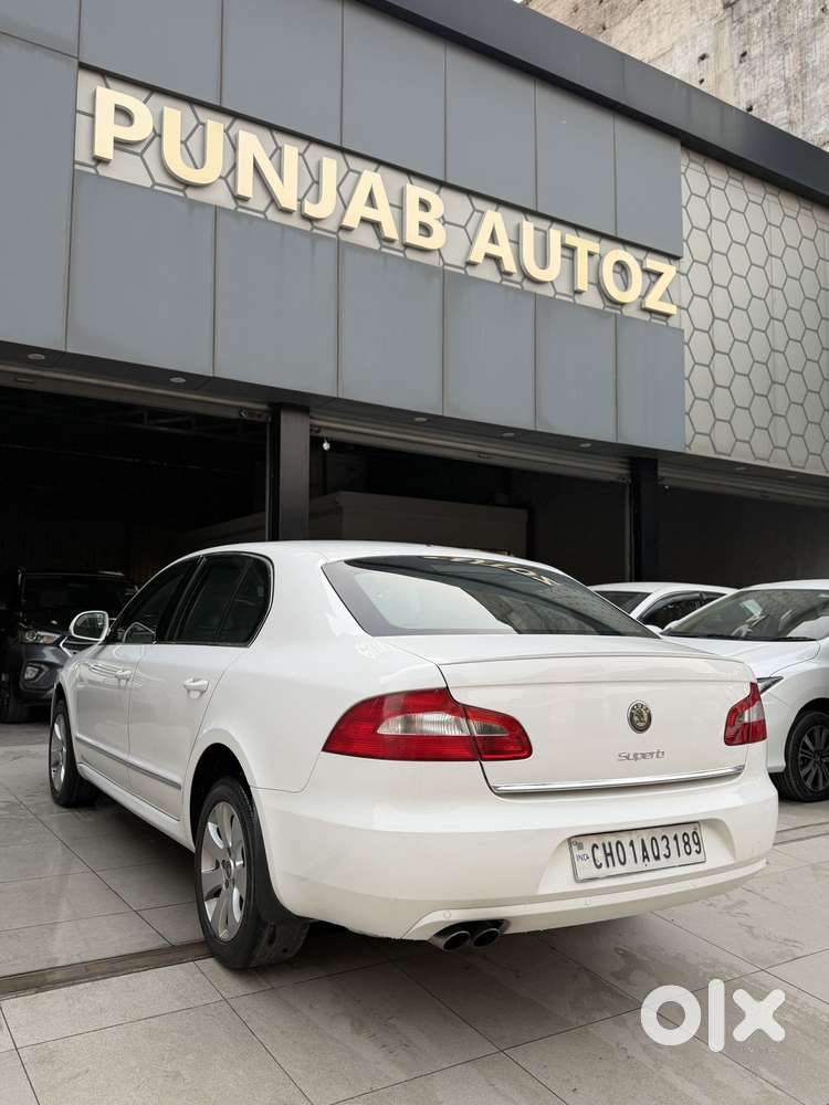 Skoda Superb Elegance 2.0 Tdi Cr At, 2012, Diesel