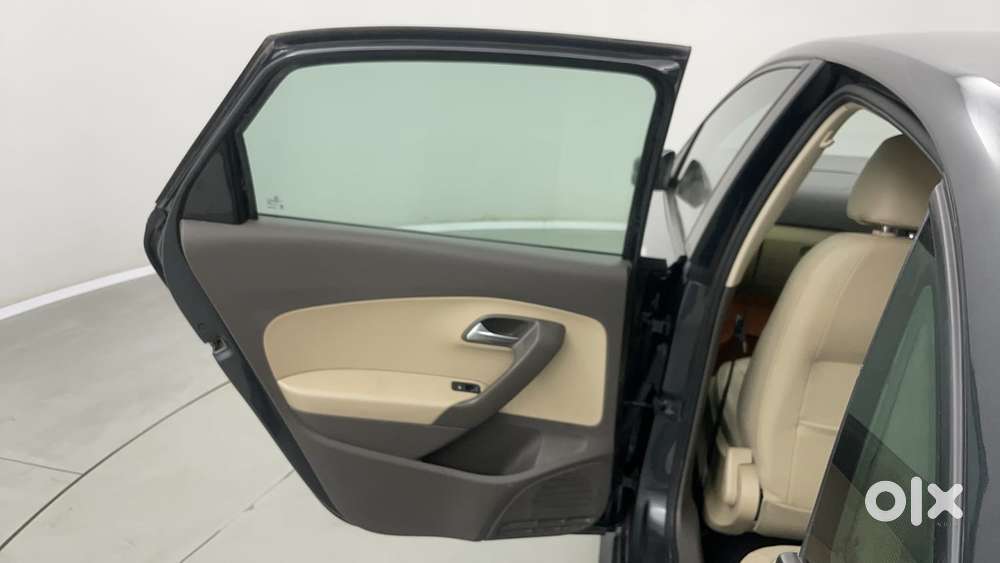 Volkswagen Vento 2010-2013 Petrol Highline At, 2022, Petrol