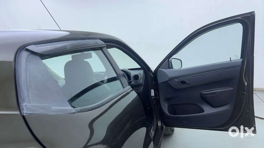 Renault Kwid 2019-ongoing 1.0 Rxt Amt (o), 2022, Petrol