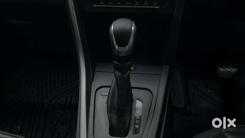 Maruti Suzuki Vitara Brezza 1.5 Zxi Plus At Dual Tone, 2024, Petrol