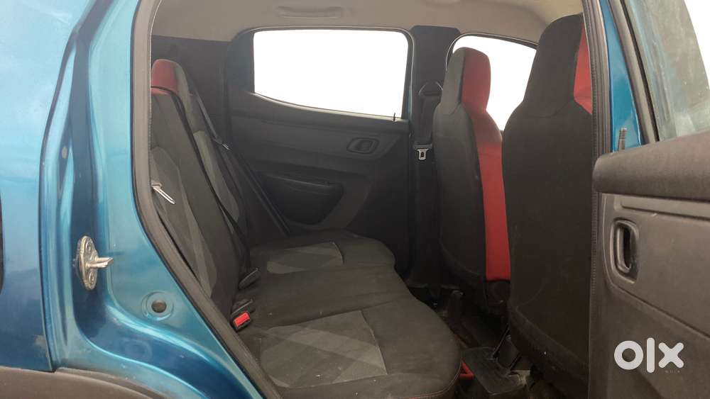 Renault Kwid 1.0 Rxt Amt, 2022, Petrol