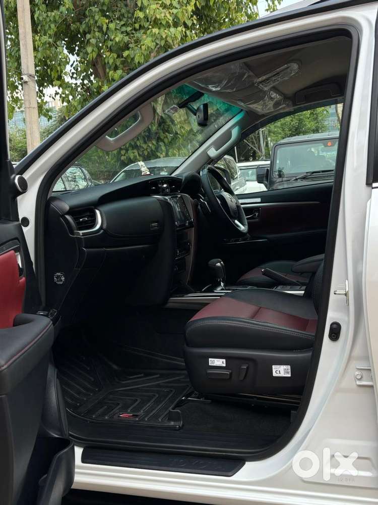 Toyota Fortuner Legender 4x2 At 2.8, 2025, Diesel