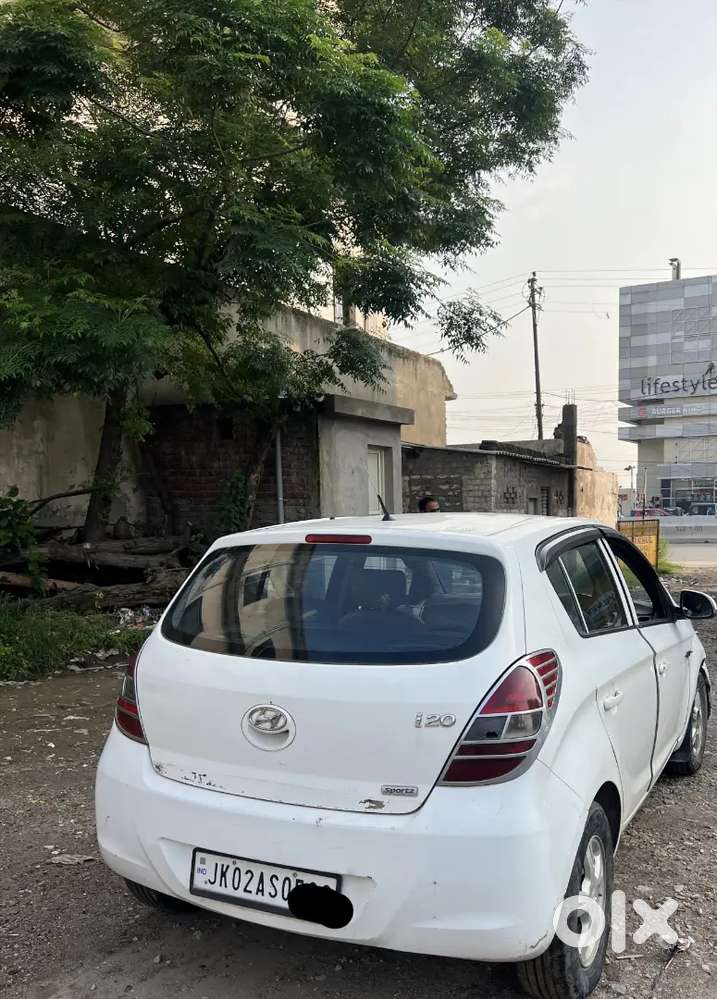 Life 2031 Hyundai I20 Petrol Spotz 2011