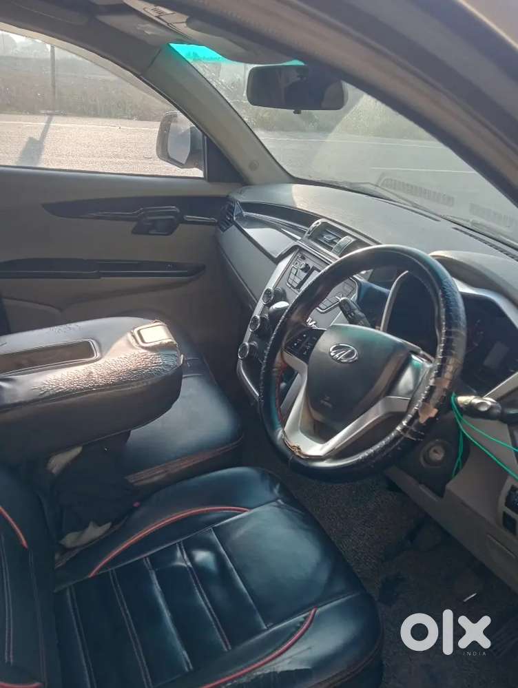 Mahindra Kuv 100 2016 Diesel 50000 Km Driven