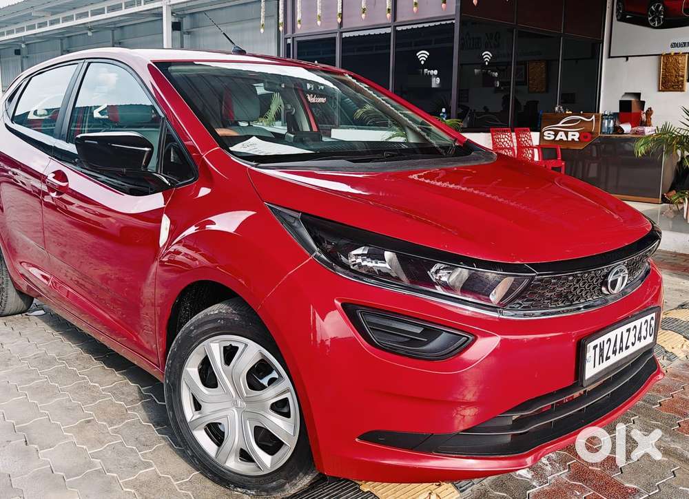 Tata Altroz 1.2 Xm Plus, 2022, Petrol