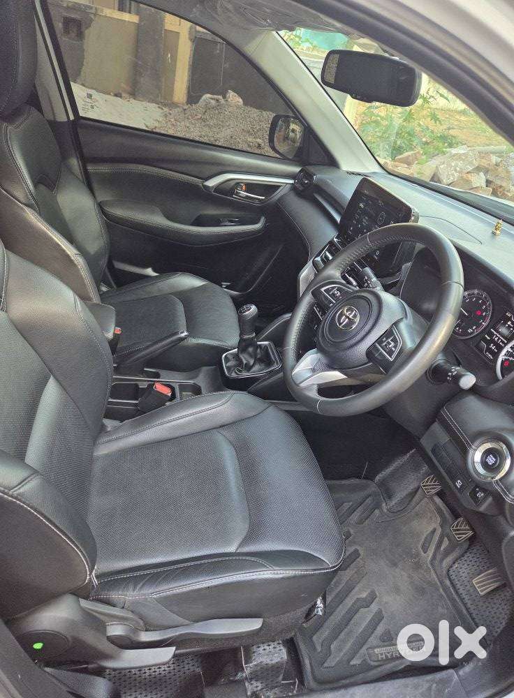 Toyota Urban Cruiser Hyryder 1.5 V Neo Drive, 2023, Petrol