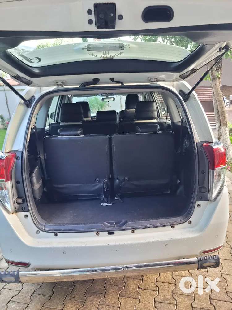 Toyota Innova Crysta 2019