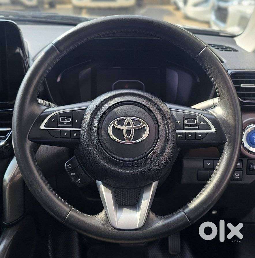 Toyota Urban Cruiser Hyryder 1.5 V Hybrid, 2025, Petrol