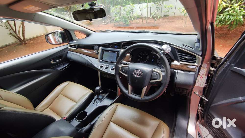 Toyota Innova Crysta 2.8 Gx At, 2017, Diesel