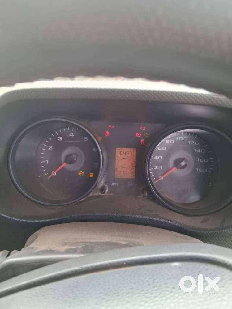 Mahindra Tuv 300 2016 Diesel 210000 Km Driven