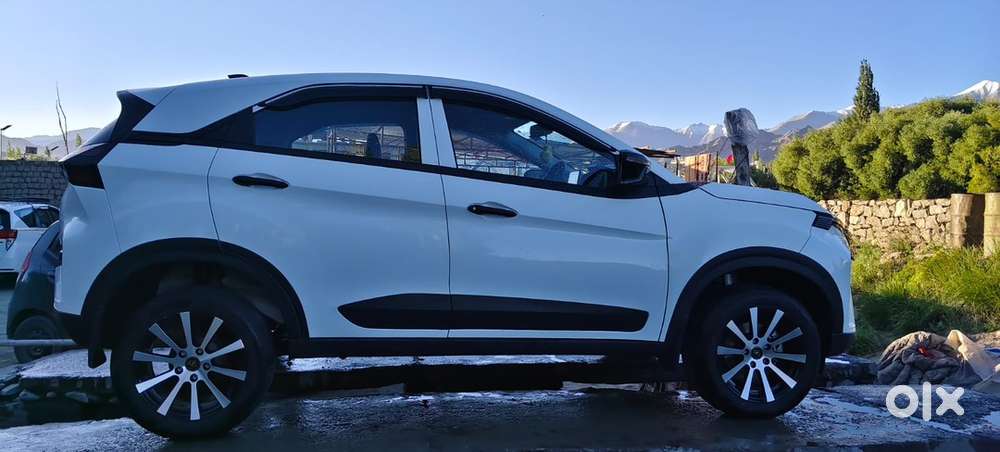 Tata Nexon Petrol 2024
