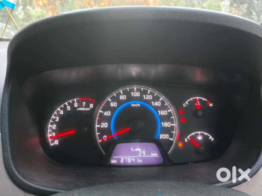 Hyundai Grand I10 Nios Sportz, 2016, Petrol