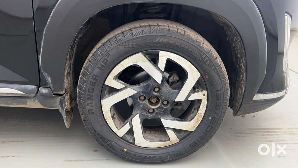 Nissan Magnite 1.0 Xv, 2022, Petrol