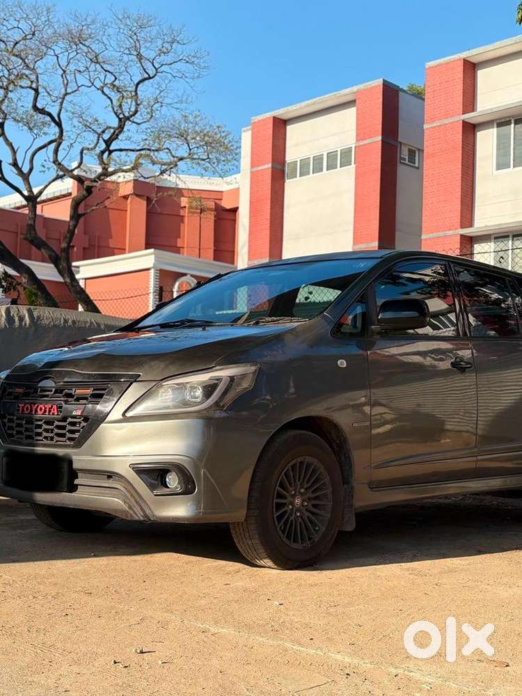 Toyota Innova 2014 Diesel Well Maintained