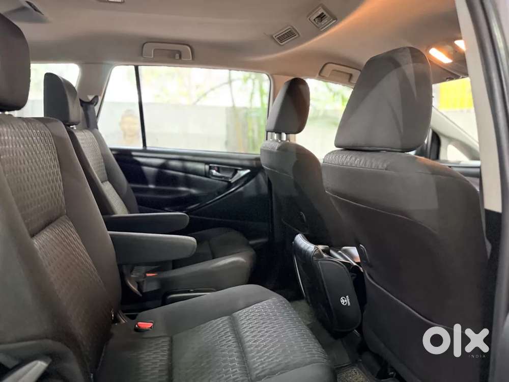 Toyota Innova Crysta 2.8 Gx At 7 Str, 2017, Diesel