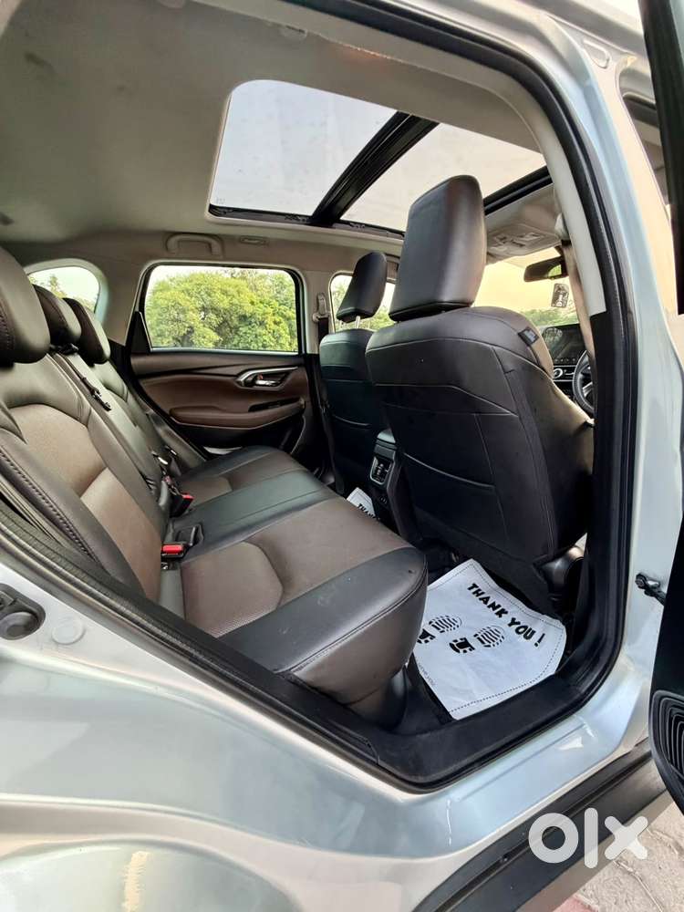 Toyota Urban Cruiser 1.5 Premium Grade At, 2023, Petrol