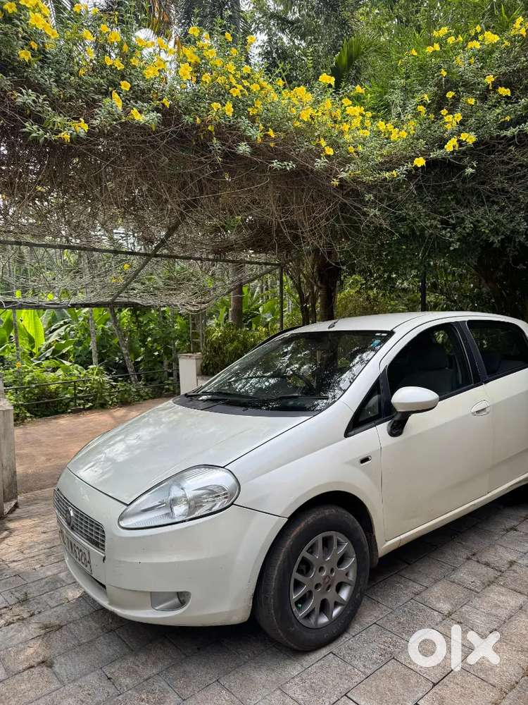 Fiat Punto 2014 Diesel 70000 Km Driven