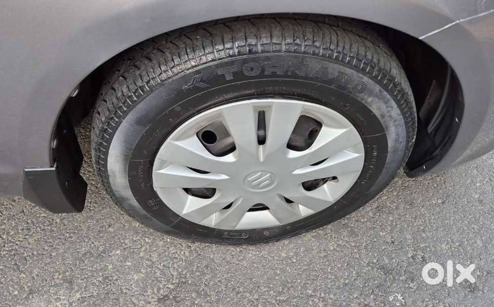Maruti Suzuki Swift Dzire 1.2 Vxi Bsiv, 2014, Petrol