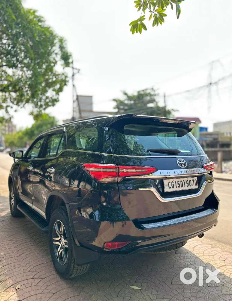 Toyota Fortuner 2022 Diesel 98210 Km Driven