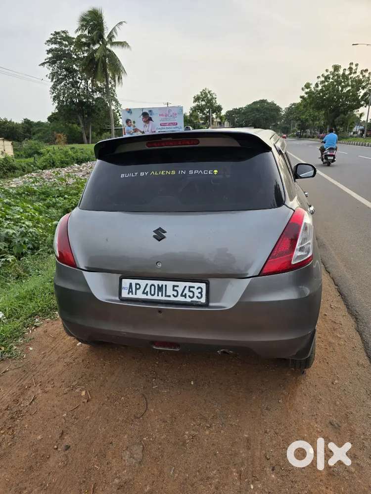 Maruti Suzuki Swift 1.2 Vxi 2013 Year