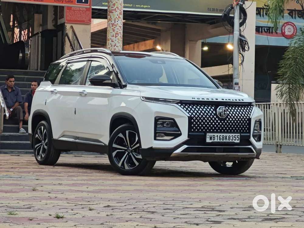 Mg Hector Plus Savvy Pro 1.5 Turbo Petrol Cvt 7 Str Dual Tone, 2023,..