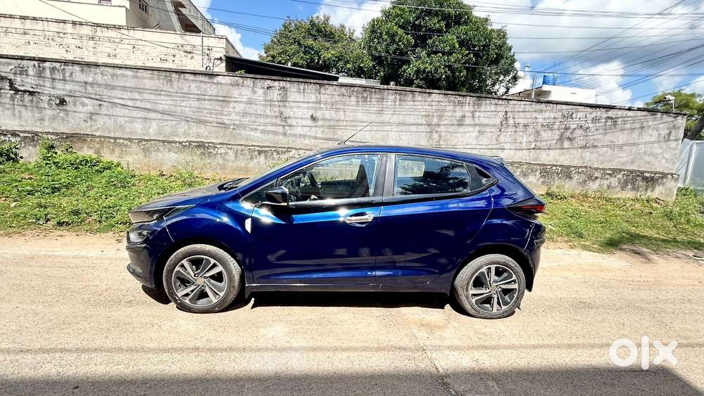 Tata Altroz 1.2 Xza Petrol Dct, 2022, Petrol
