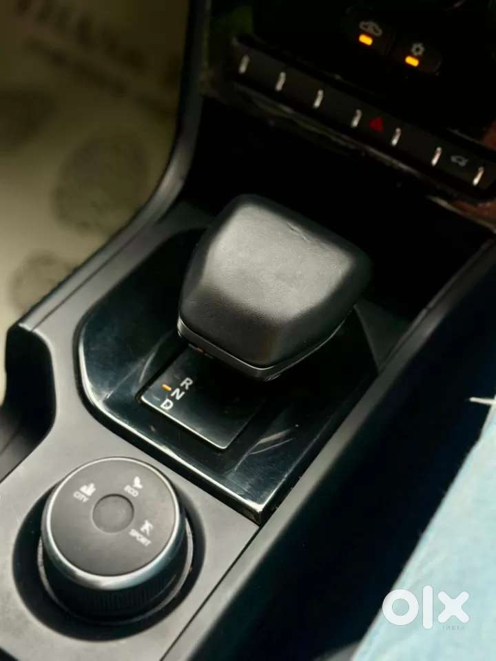 Tata Nexon, 2024, Petrol