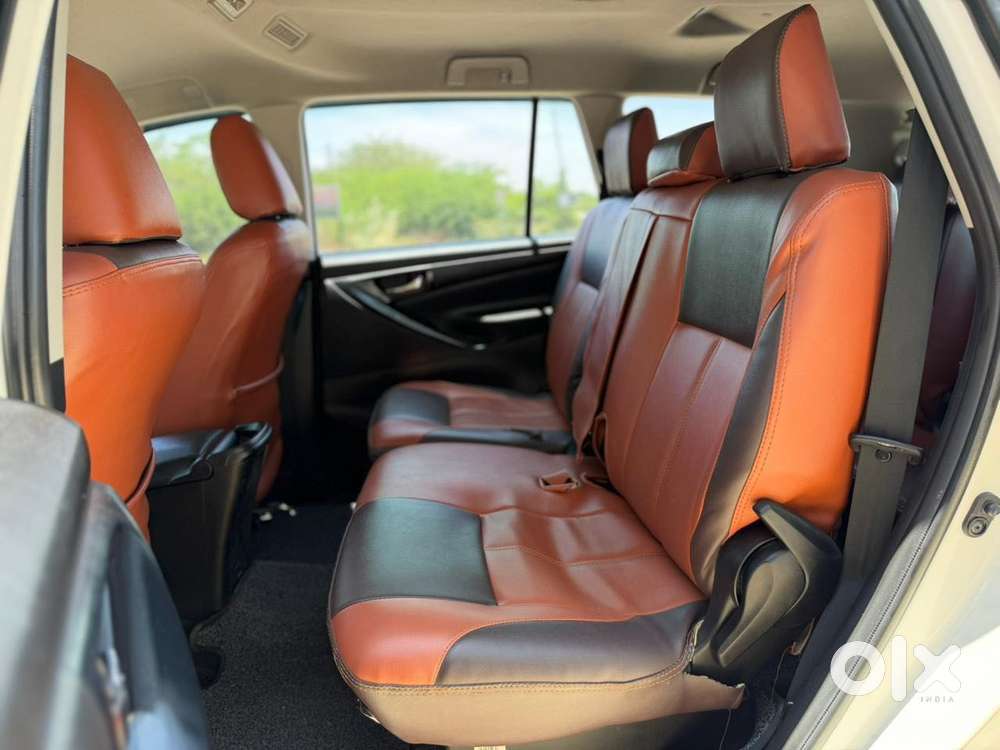 Toyota Innova Crysta 2.4 G Mt 8s, 2022, Diesel