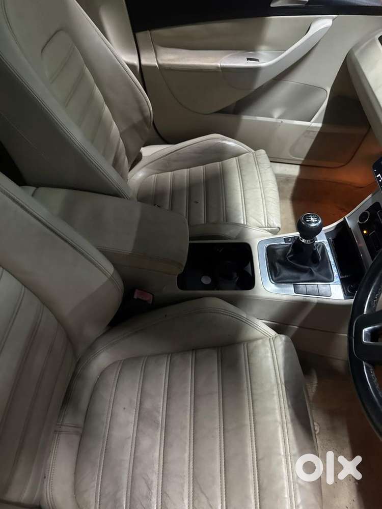 Volkswagen Passat 2011 Model