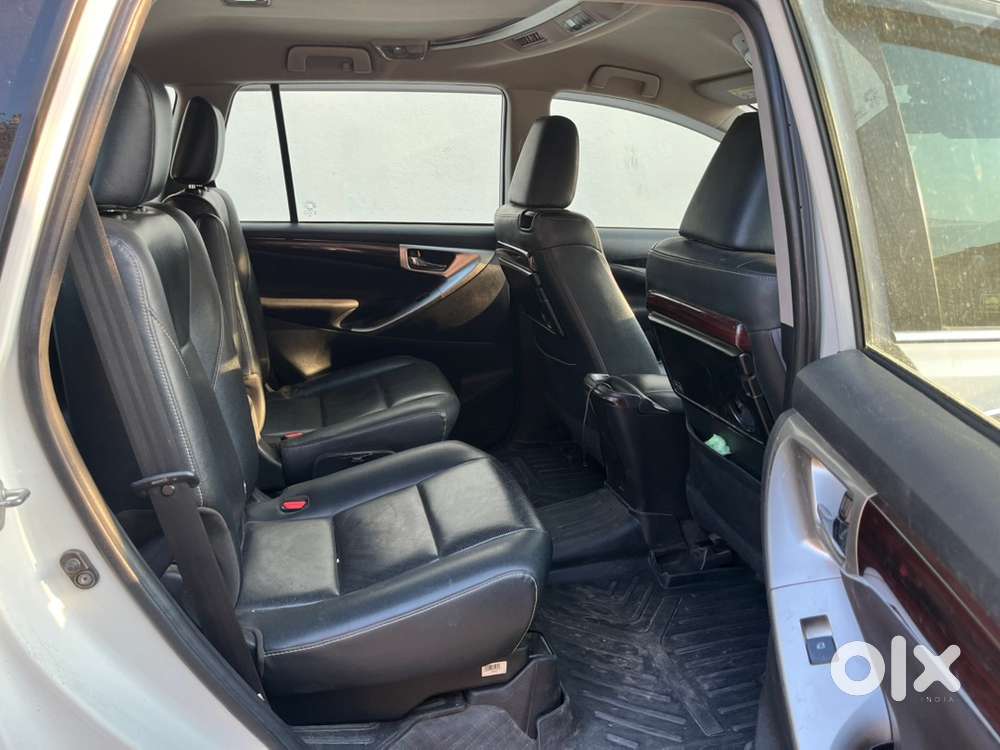 2022 Toyota Innova Crysta 2.4 Zx - Service Record Available