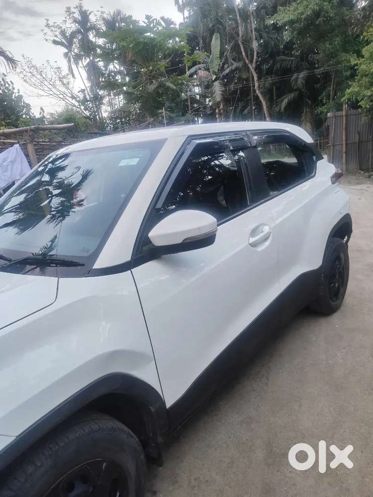 Tata Punch 1.2 Rhythm 2024