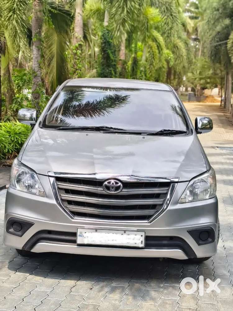 Toyota Innova Crysta 2016