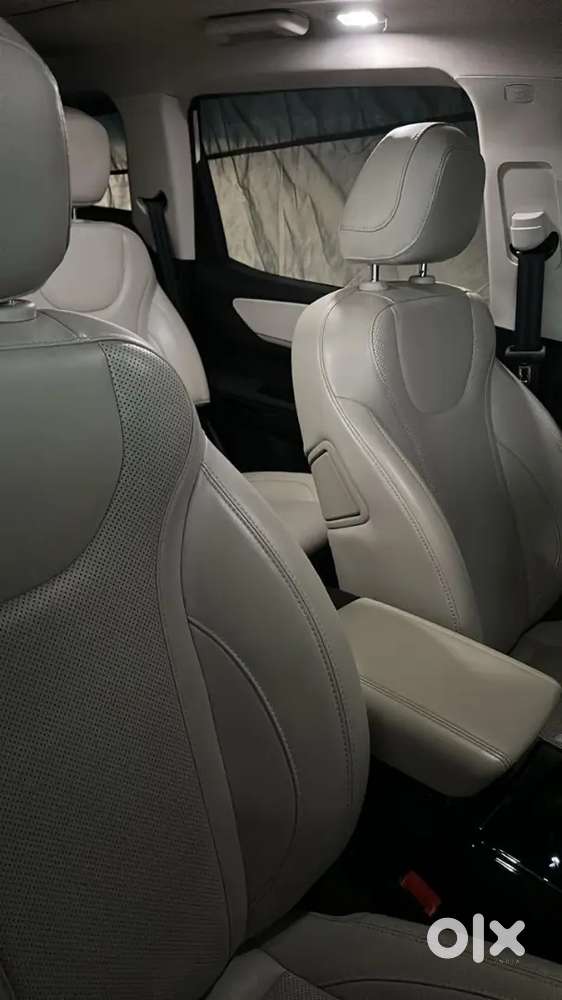 Mahindra Xuv 700 Ax7l