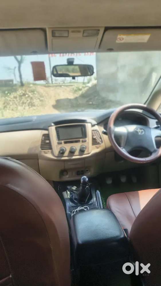 Toyota Innova 2.5 G 2015
