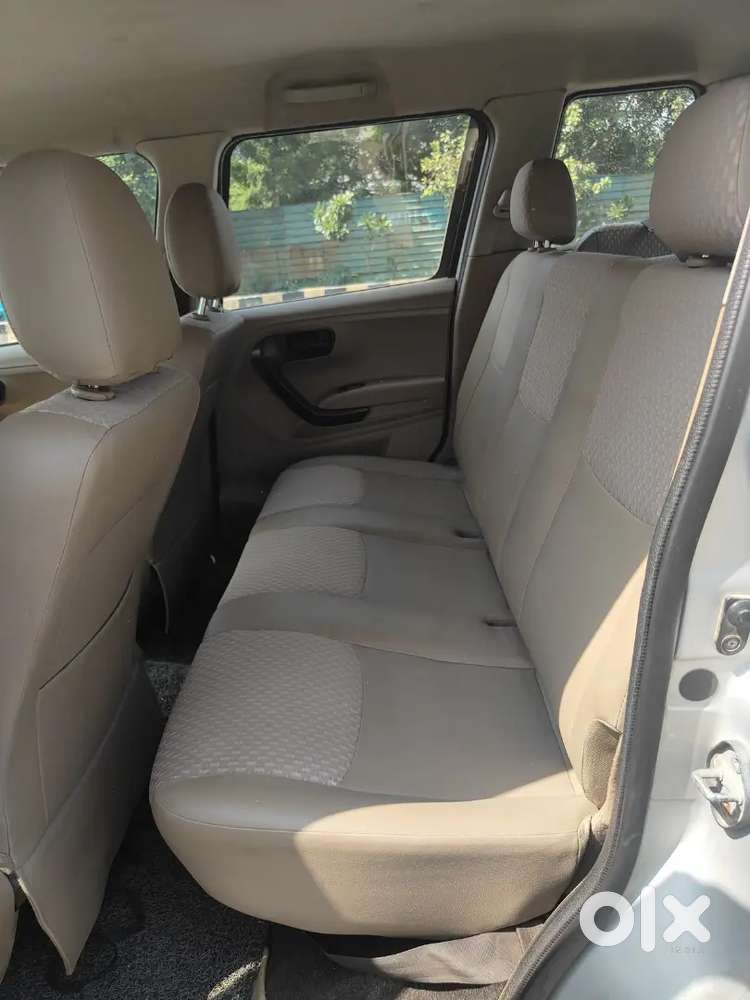 Mahindra Tuv 300 2016