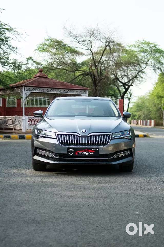 Skoda Superb 2.0 L&k Tsi At, 2023, Petrol