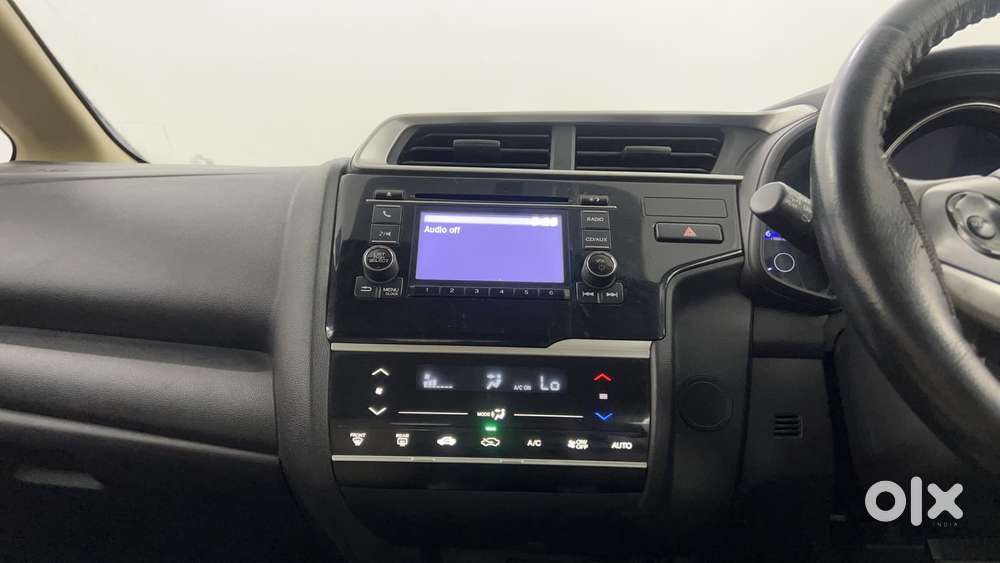 Honda Jazz [2020-2023] 1.2 V I-vtec Mt, 2017, Petrol