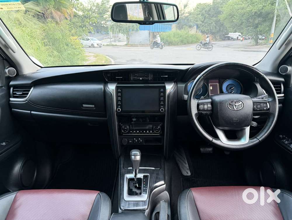 Toyota Fortuner Leader Edition (at), 2025, Diesel