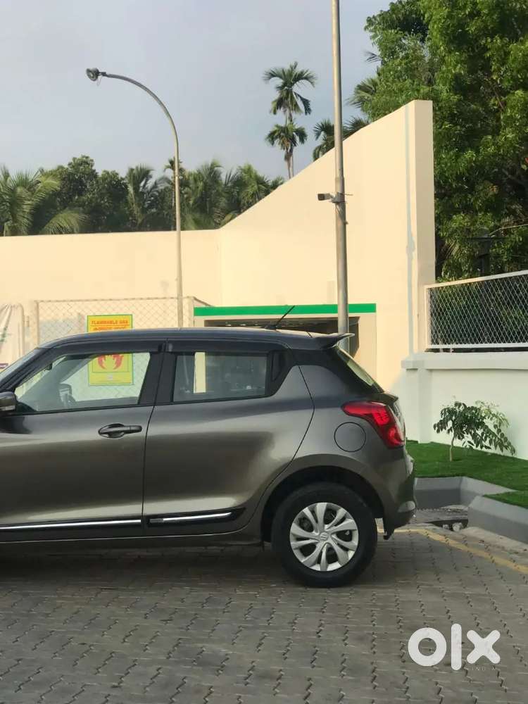 Maruti Suzuki Swift 2022 Petrol 37000 Km Driven