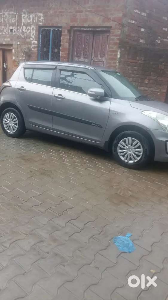 Maruti Suzuki Swift Vxi 2012